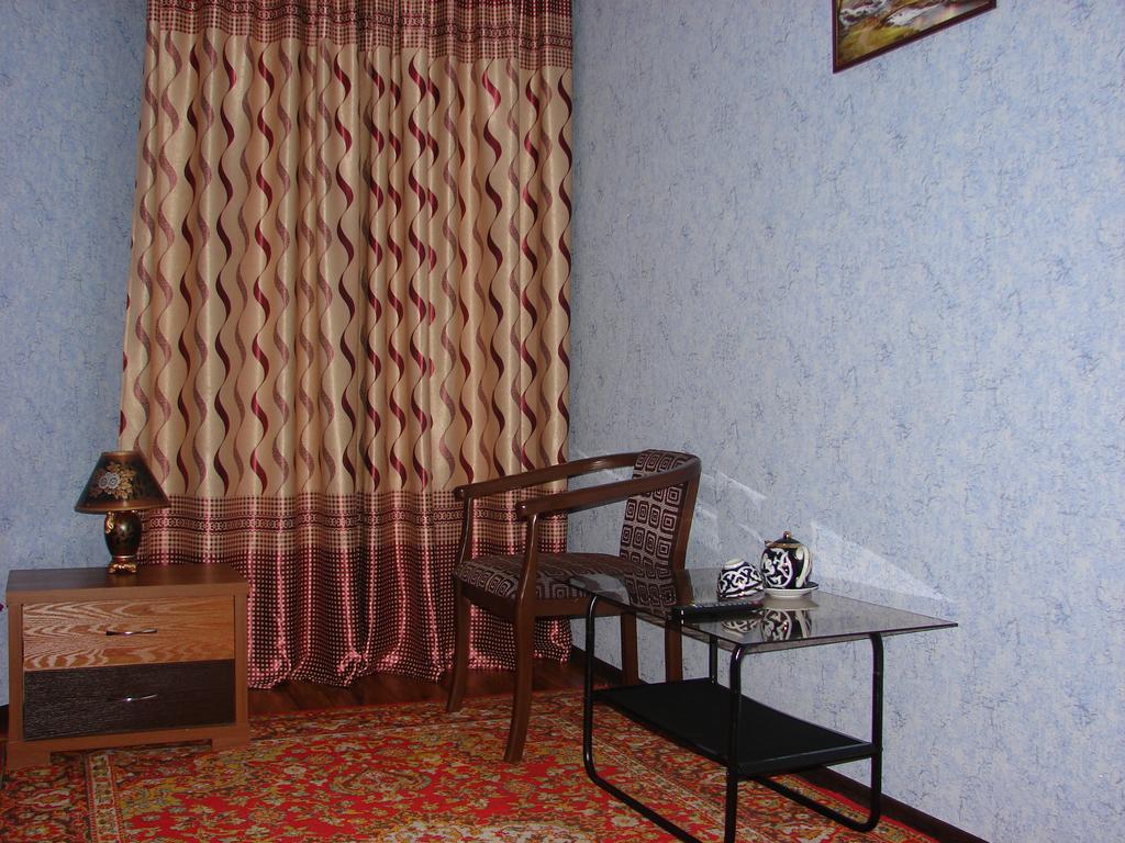 Hotel Avesto ทาชเคนต์ ภายนอก รูปภาพ