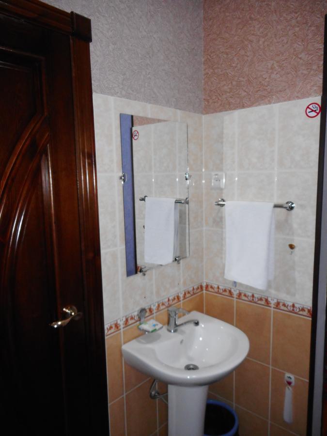 Hotel Avesto ทาชเคนต์ ภายนอก รูปภาพ